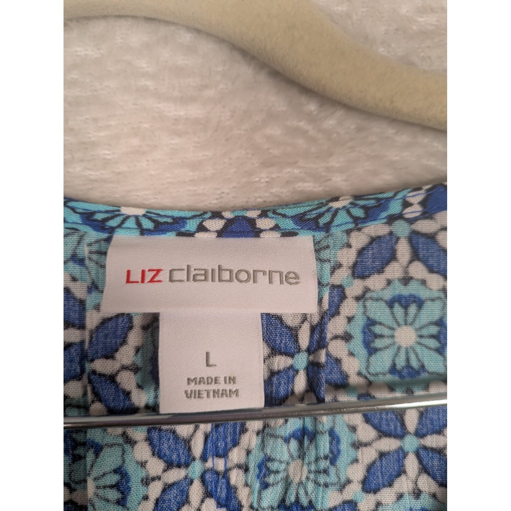 Liz Claiborne Button Down Top Women L Blue Geometric Floral V-Neck Short Sleeve - Picture 5 of 9
